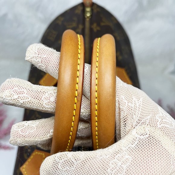 Louis Vuitton Brown Travel Bag - Picture 5 of 11